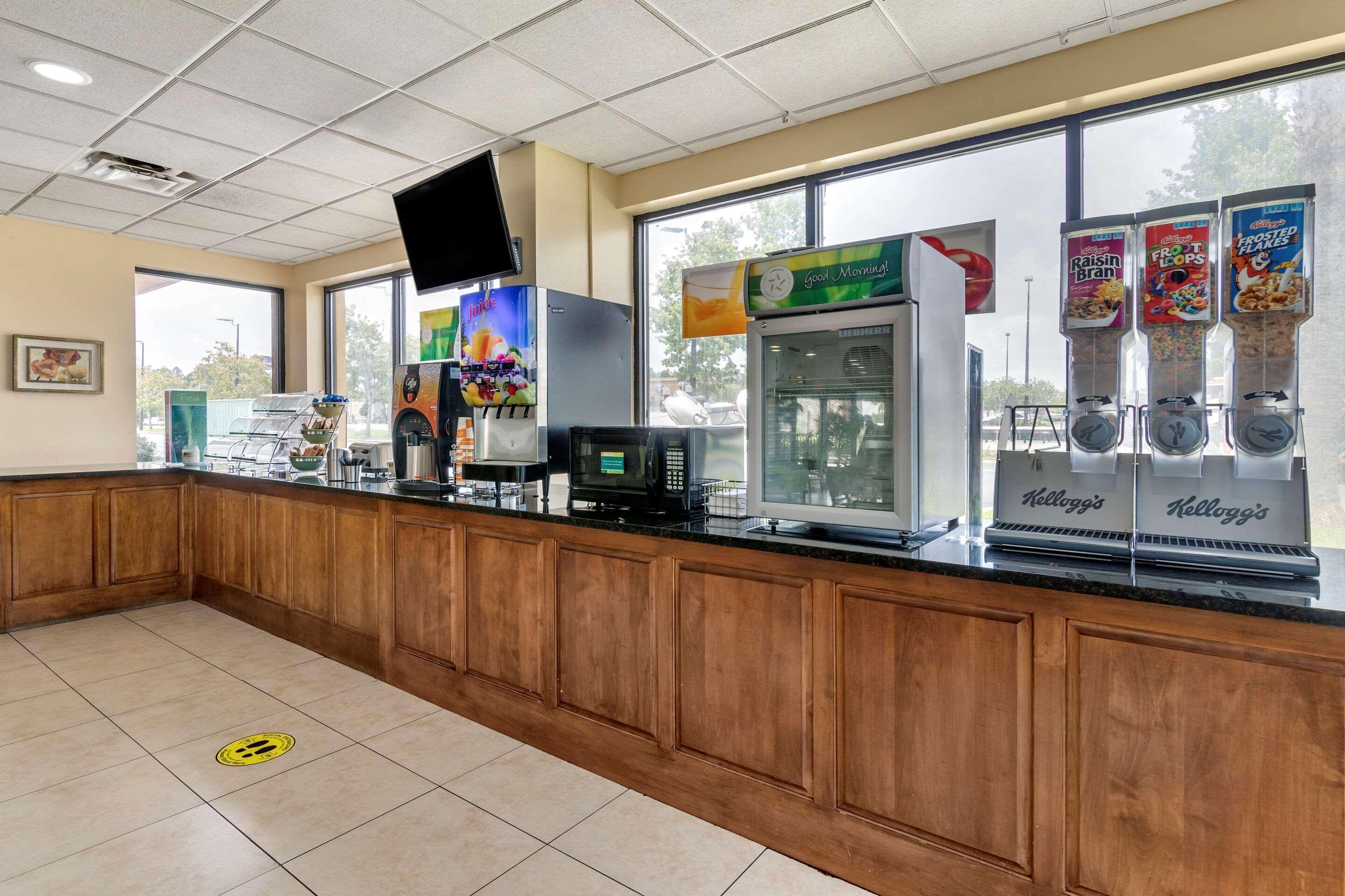Quality Inn Brunswick Buitenkant foto